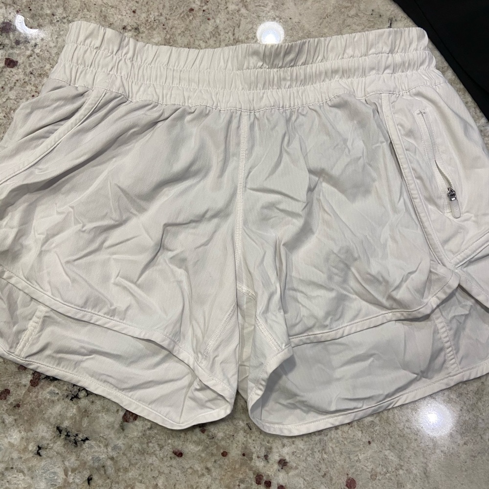 Size 10 White Tracker Lulu Shorts
